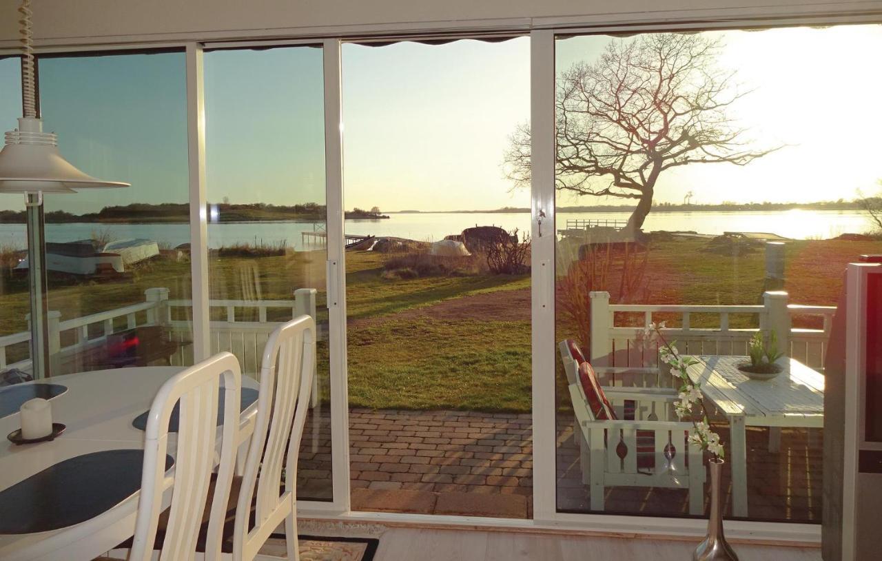 Awesome Home In Soelvesborg With House Sea View Exteriör bild